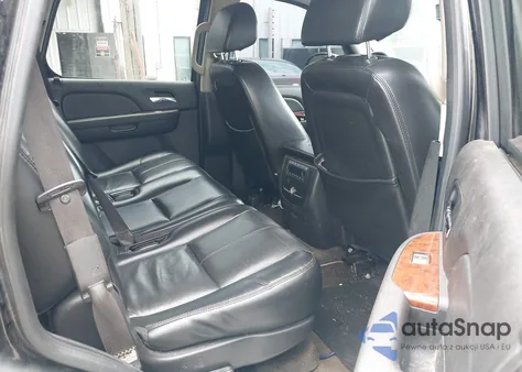 2007 Chevrolet Tahoe Ltz from USA, damaged, VIN 1GNFC13047R262412